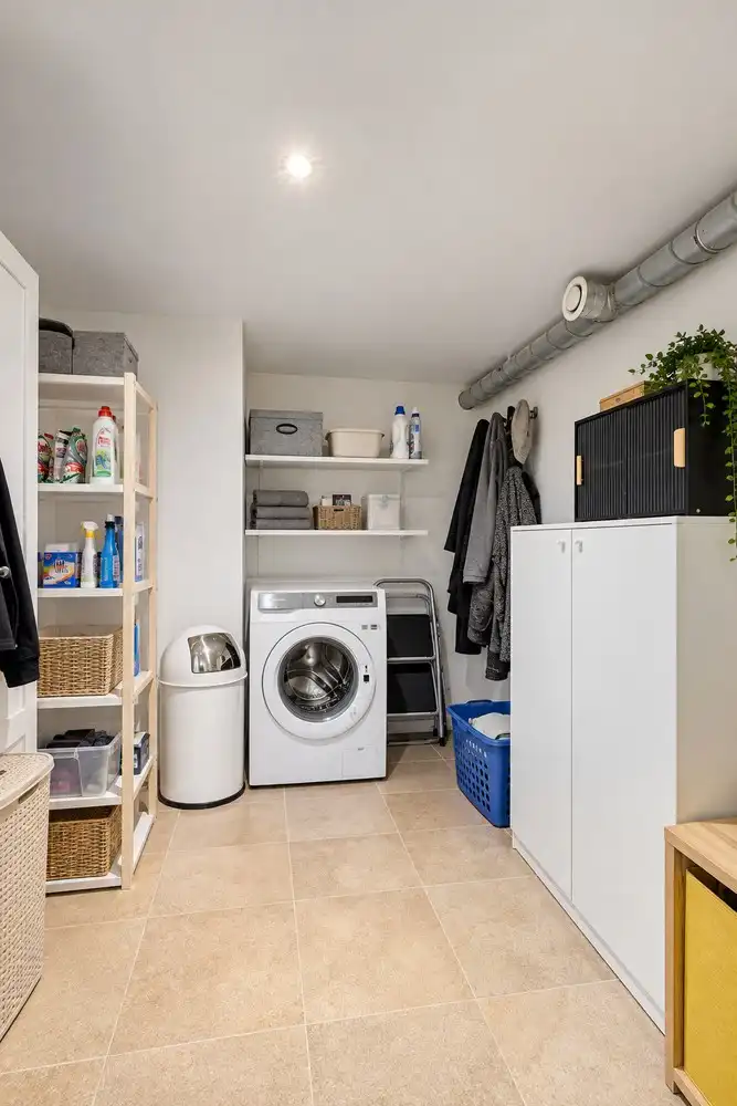 Exclusief gerenoveerd herenhuis met tuin aan de Coupure Rechts te Gent. foto 27