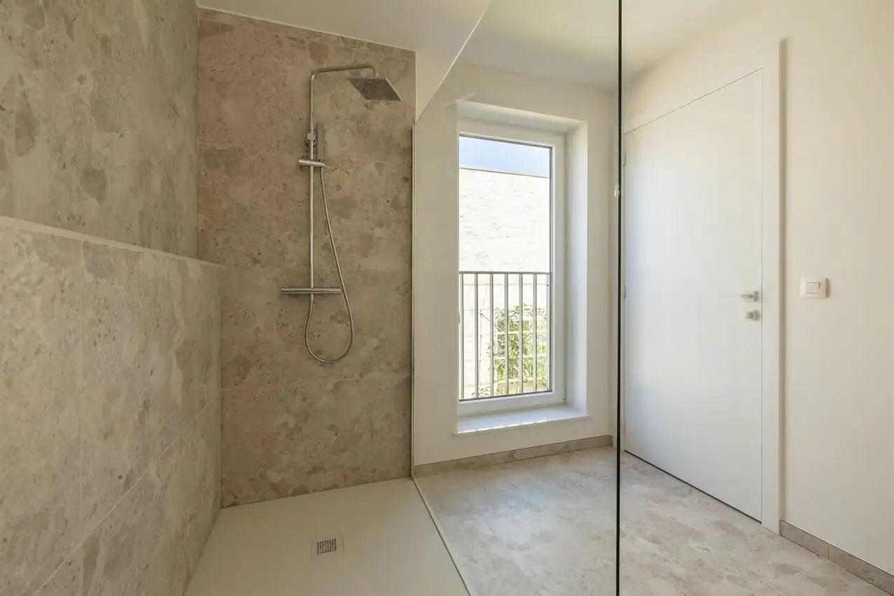 Instapklare nieuwbouwwoning met 4 slaapkamers, 2 badkamers en E-peil 9 foto 37