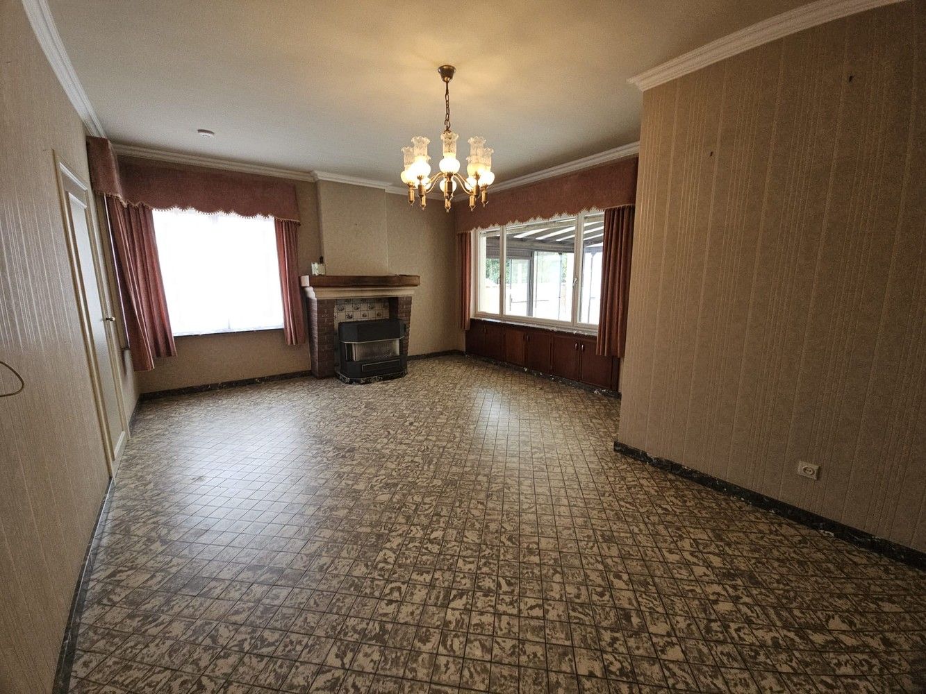 Karaktervolle driegevelwoning met tuin en garage foto 14