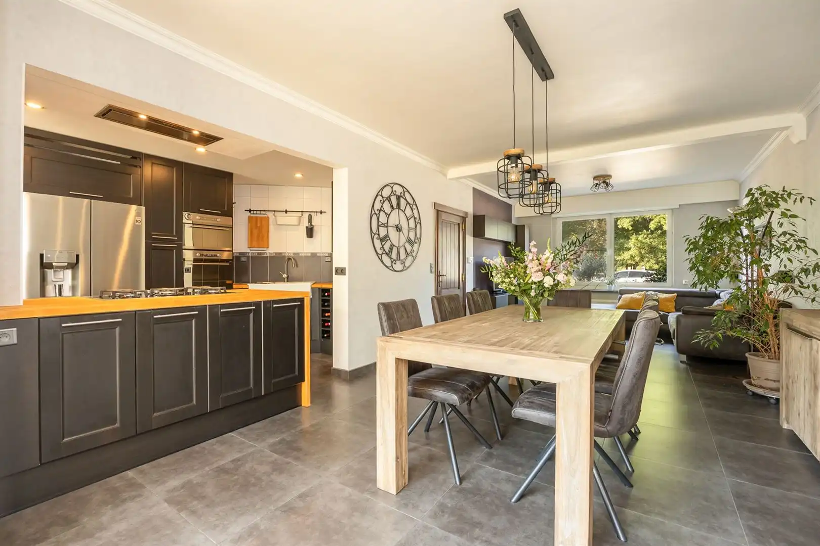 Instapklare halfopen woning in kindvriendelijke woonwijk. foto 8