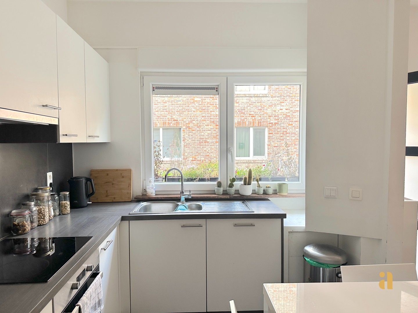 Lichtrijke woning in een gezellige leefstraat foto 7