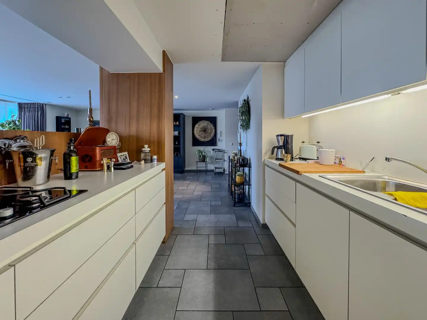 Zeer ruim appartement met 3 slaapkamers, 3 badkamers en gigantisch terras. foto 6