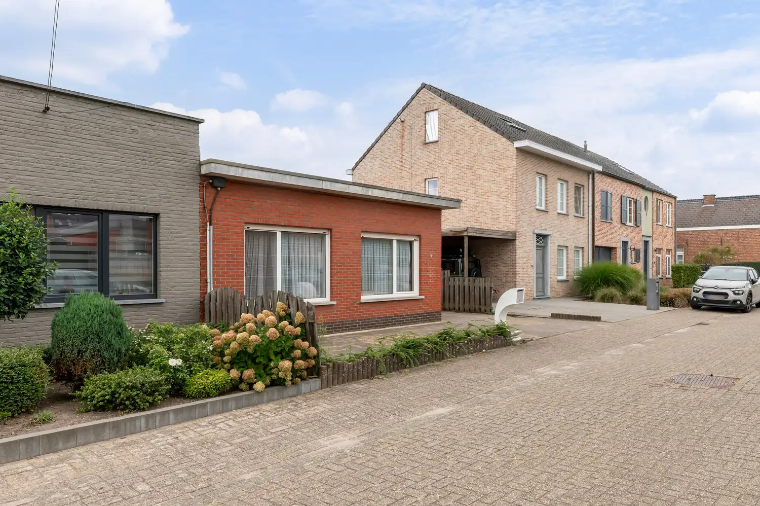gezinswoning, laagbouw, 3 slaapkamers, garage, tuin foto 4