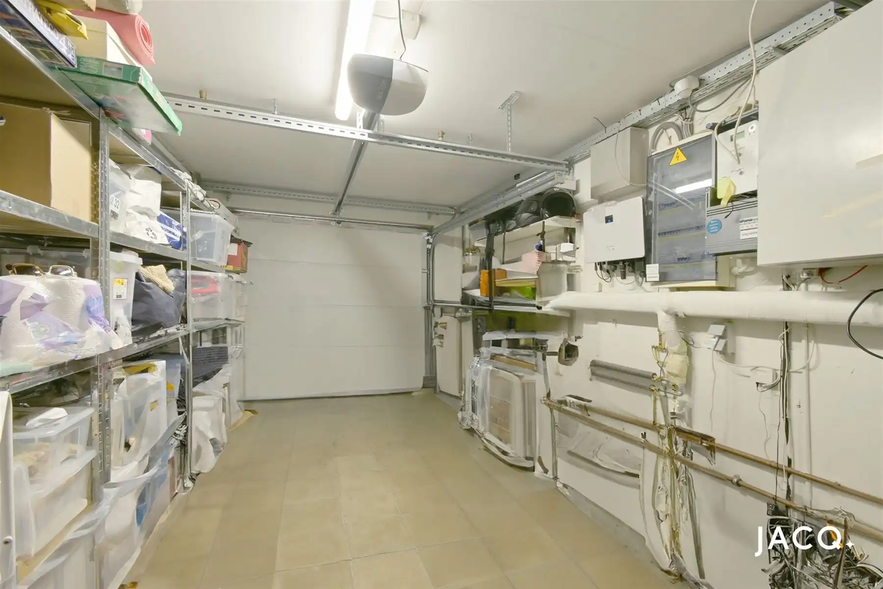 Instapklare woning met 3 slpks, garage en tuin te Deurne! foto 19