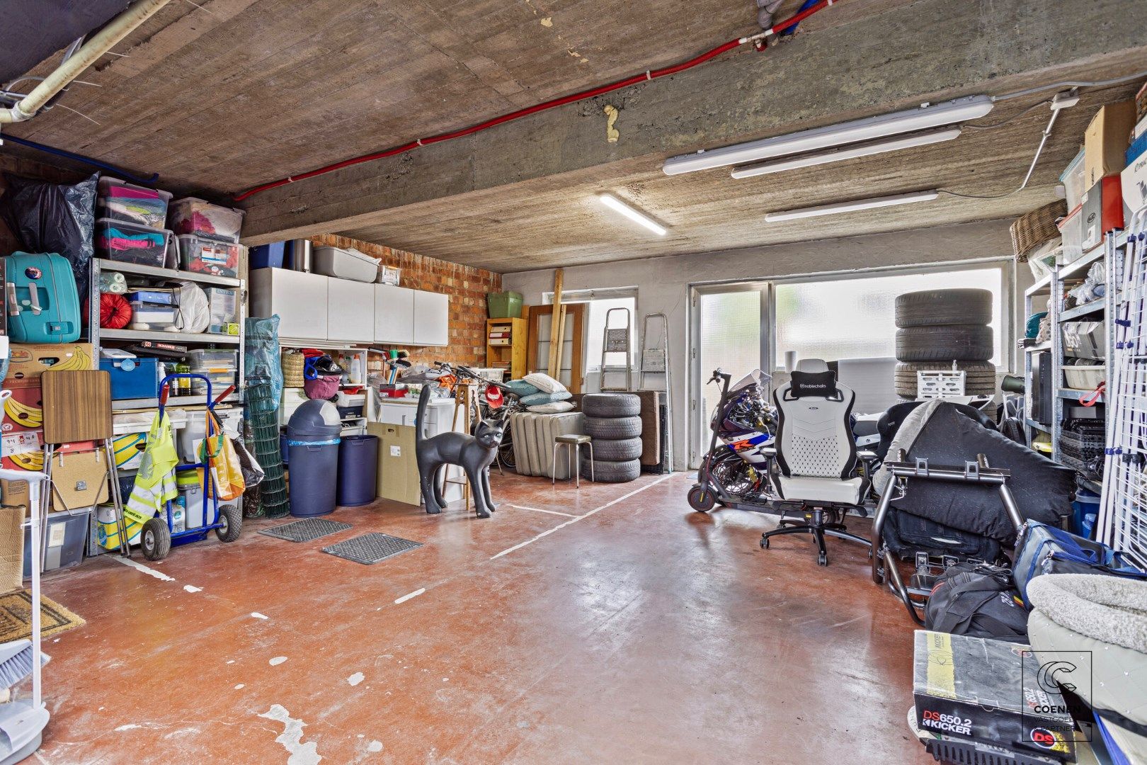 Instapklaar appartement met 2 slkp's, bew. opp van 80 m² met dubbele garage én tuin! foto 21