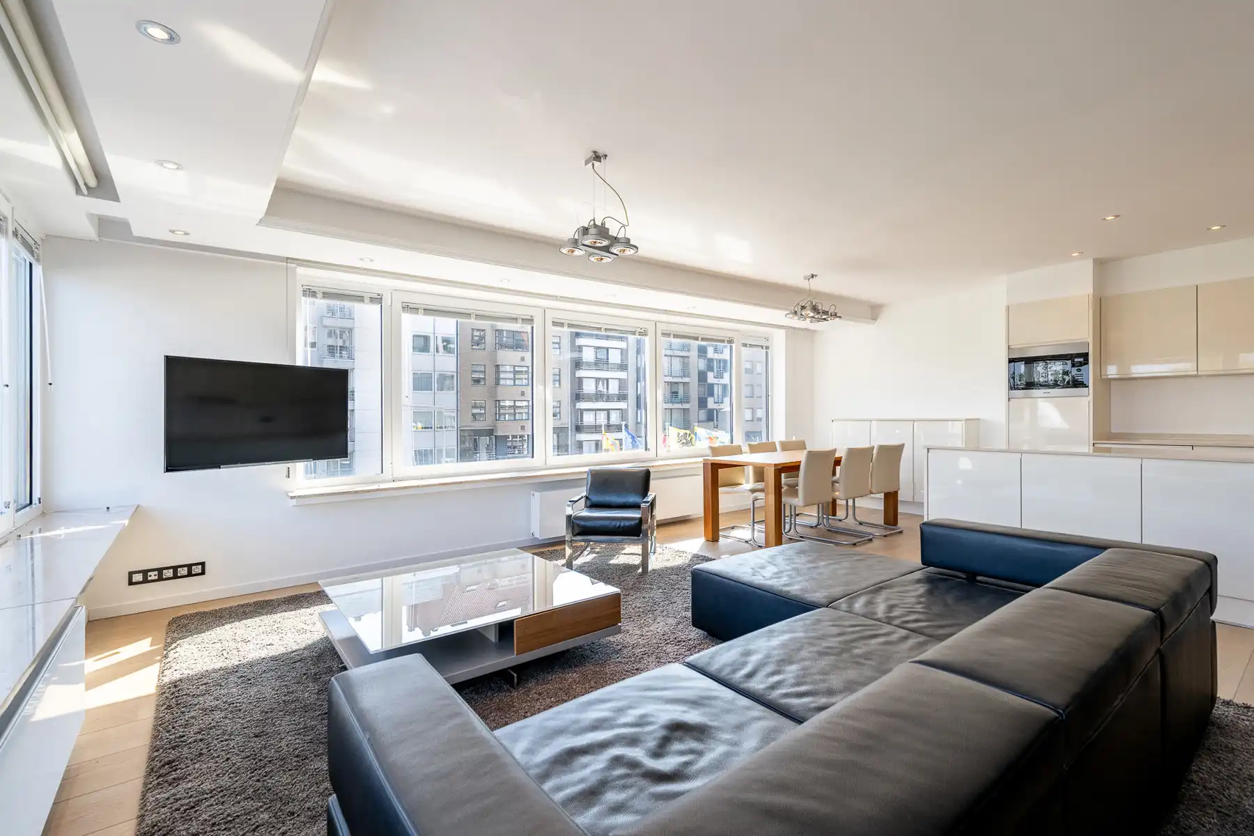 Hoekappartement op topligging met open zichten te Knokke-Heist foto {{pictureIndex}}