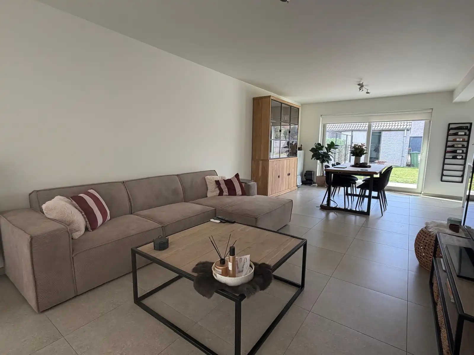 Gebouw te huur Dendermondsesteenweg 7 - 9260 Schellebelle