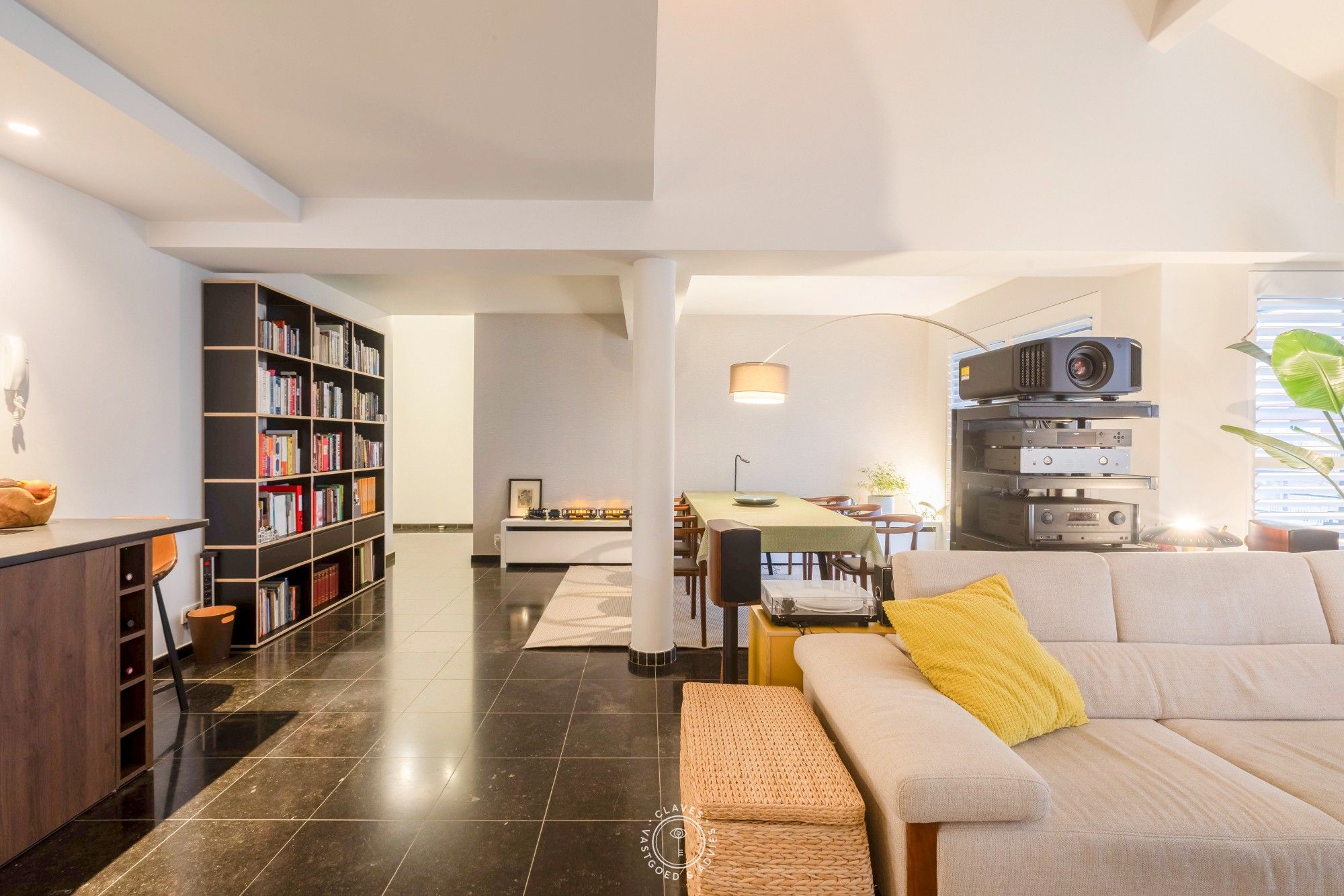 Bijzonder comfortabel twee slaapkamer appartement foto 3