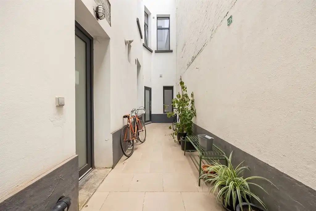 Instapklaar appartement vlakbij Zurenborg foto 11
