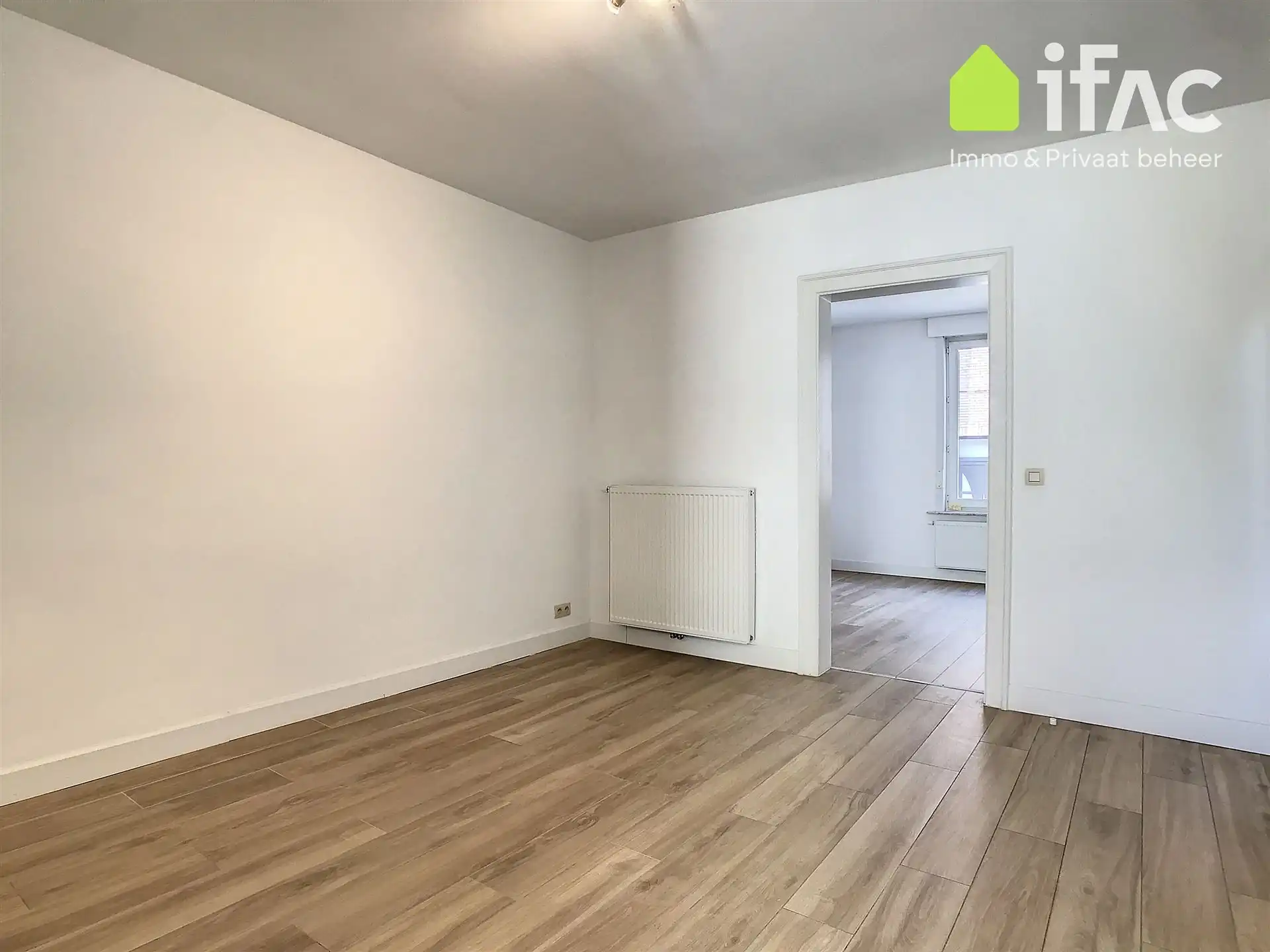Gerenoveerde 4 slaapkamer woning in centrum Tervuren foto 6