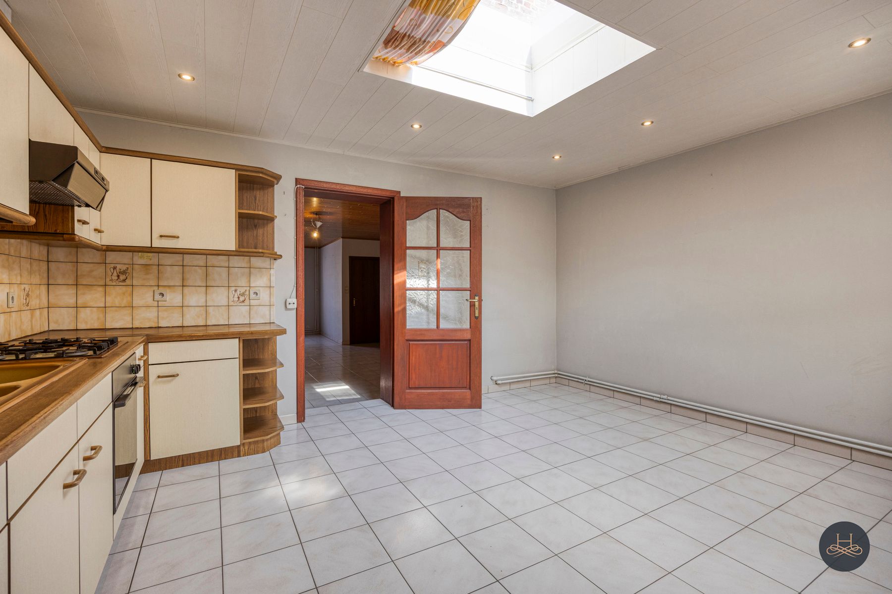 Centraal gelegen woning met grote tuin foto 9