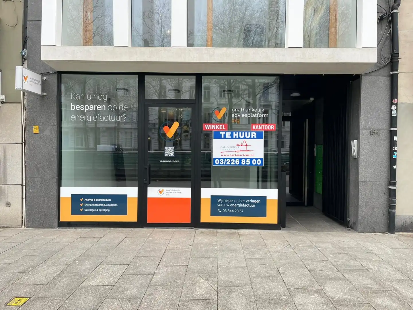 COMMERCIEEL GELIJKVLOERS OP ZEER CENTRALE LIGGING foto 7