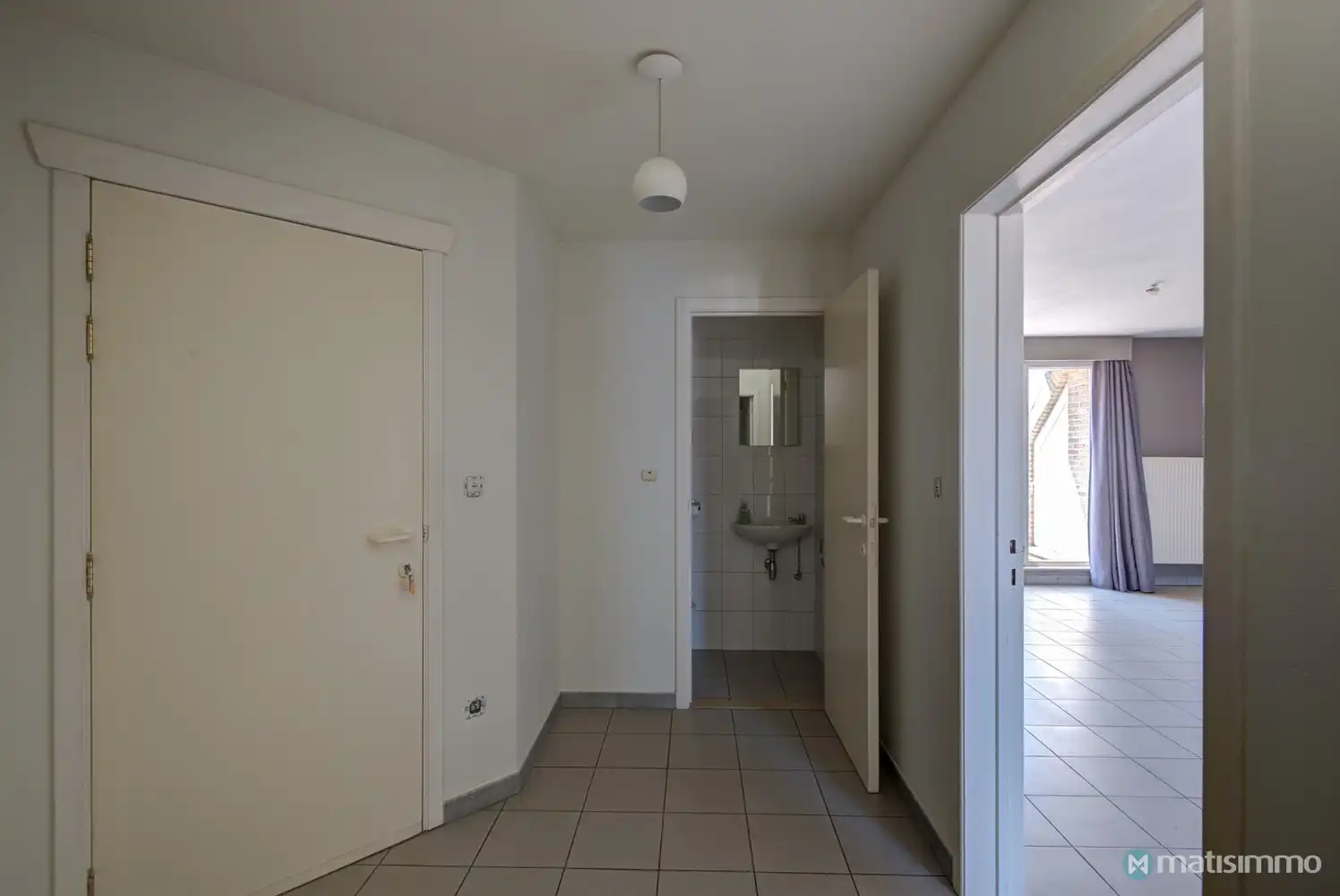 INSTAPKLAAR DUPLEX-APPARTEMENT MET 2 SLAAPKAMERS EN GARAGE NABIJ HET CENTRUM VAN BILZEN foto 10