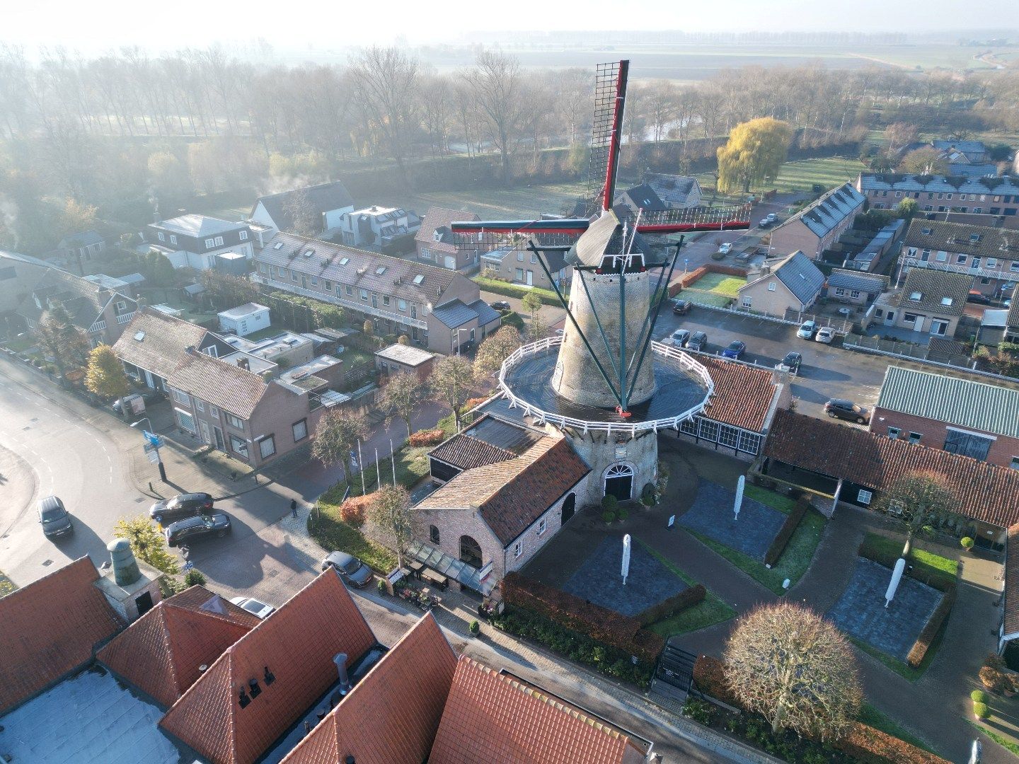 Unieke commerciële ruimte in de iconische molen “De Brak” – Sluis foto 13