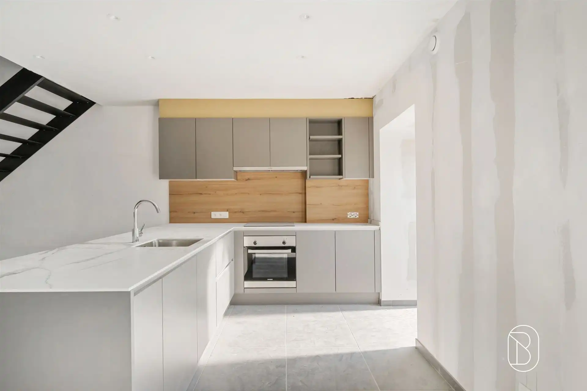 Uniek appartement in voormalige kapel in Celles foto 5