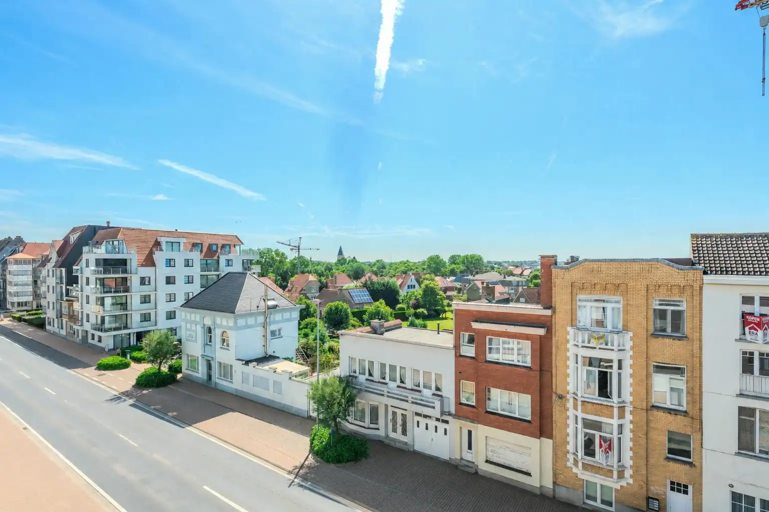 Gerenoveerd appartement vlakbij de Zeedijk te Middelkerke! foto 3