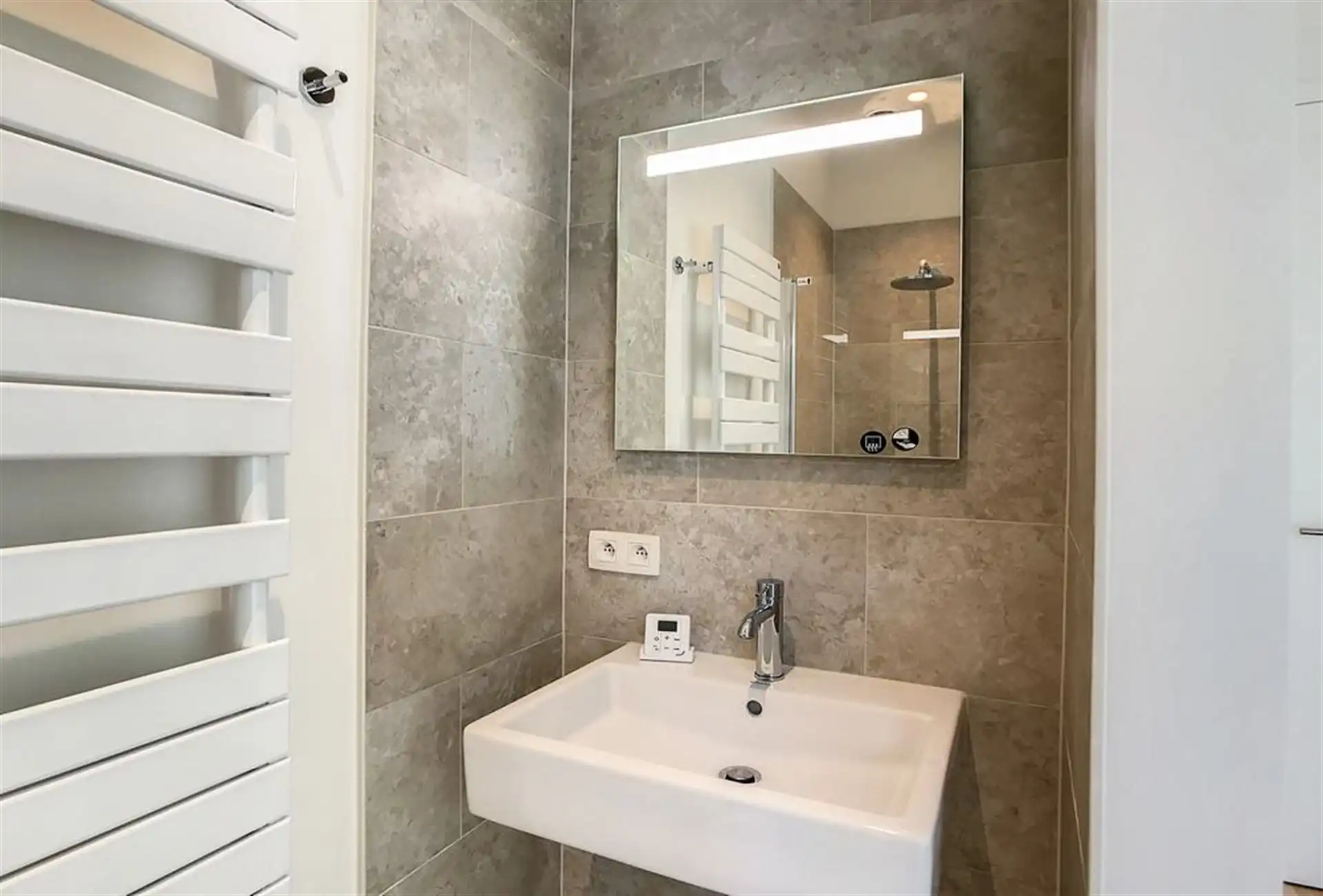 Appartement met groot terras en autostaanplaats in Lindepark foto 13