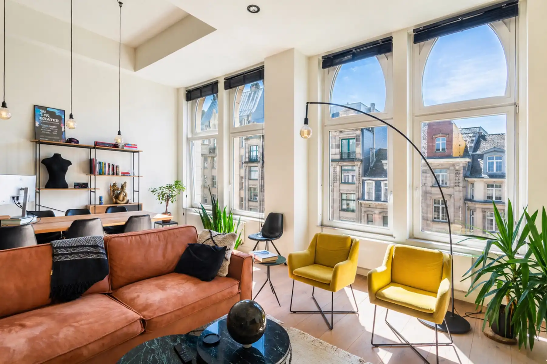 Ruime loft met 2 slaapkamers op centrale locatie foto 14