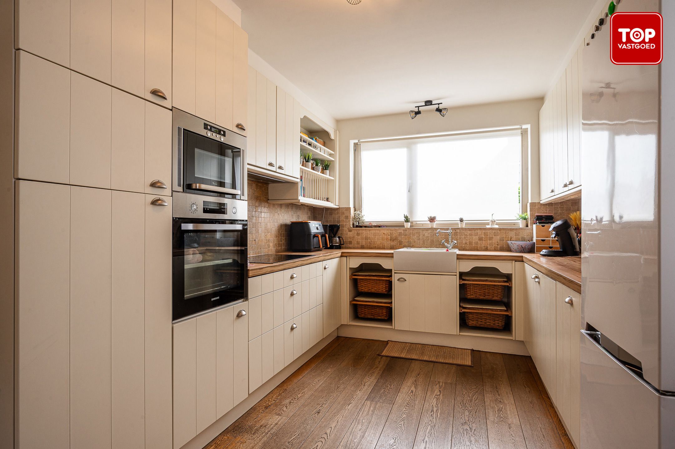 Ruime en lichtrijke woning met 4 slaapkamers in een rustige wijk foto 8