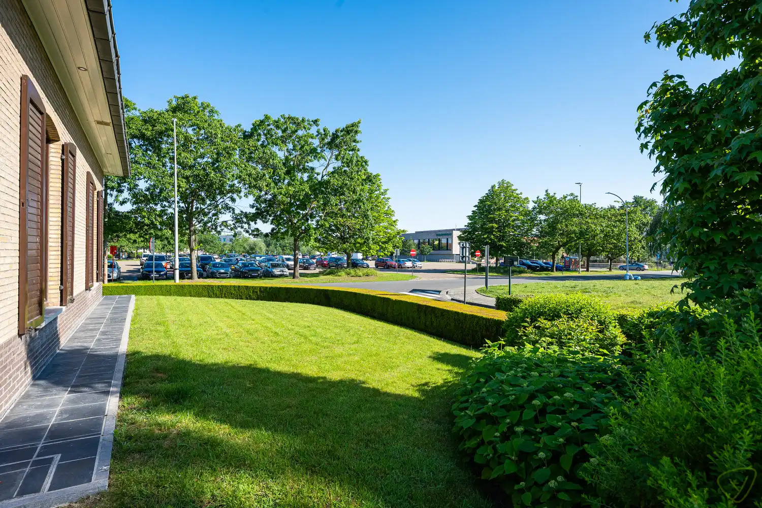 Prachtige en residentieel gelegen villa te Eeklo. foto 10