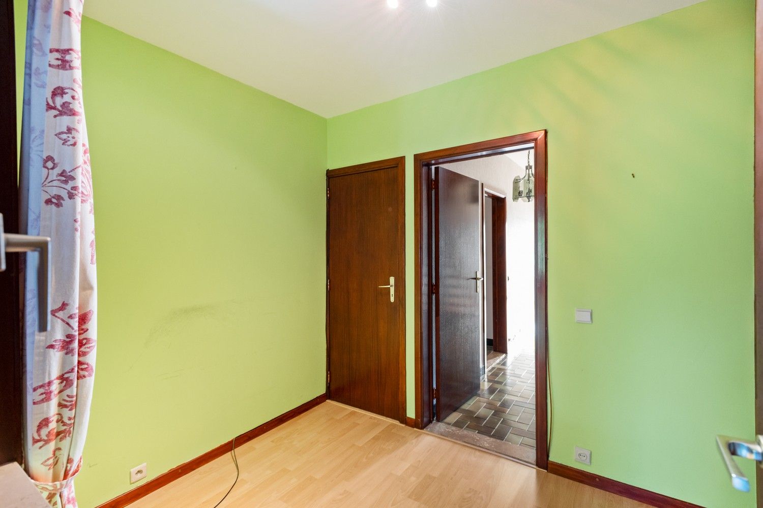 Bel-etage met 3 slaapkamers, een garage en tuin in Borsbeek! foto 8