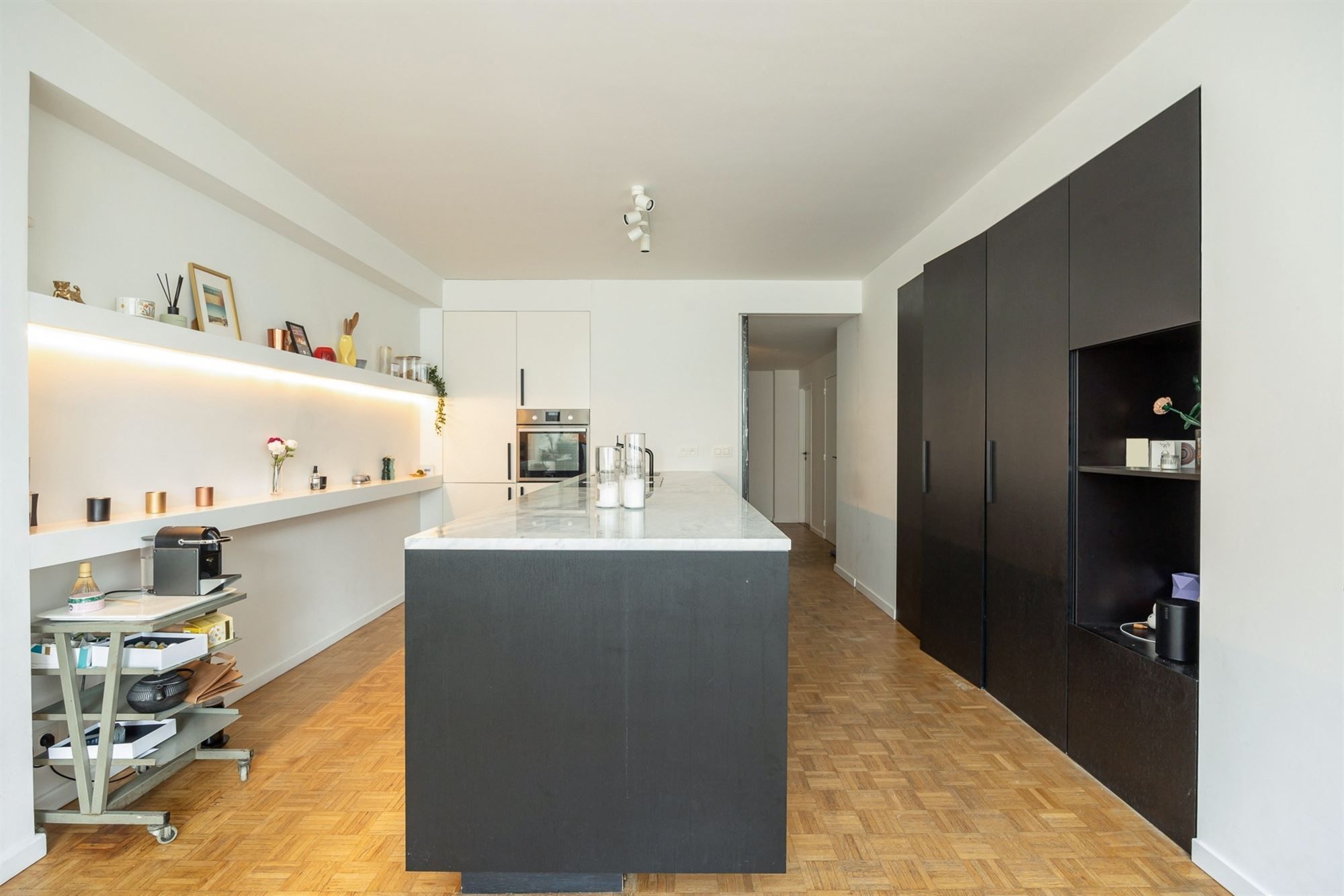 Elegant 3-slpkmr app. met terras foto 9