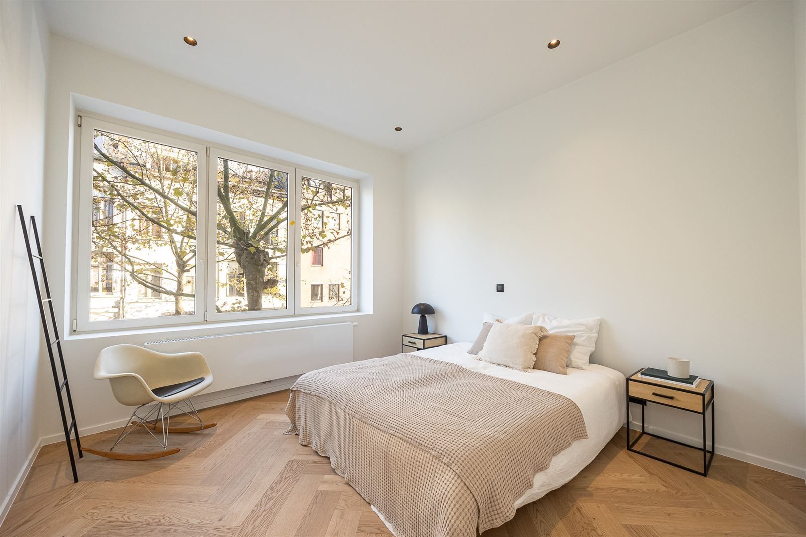 Gerenoveerd appartement met luxe-afwerking en topterras foto 14