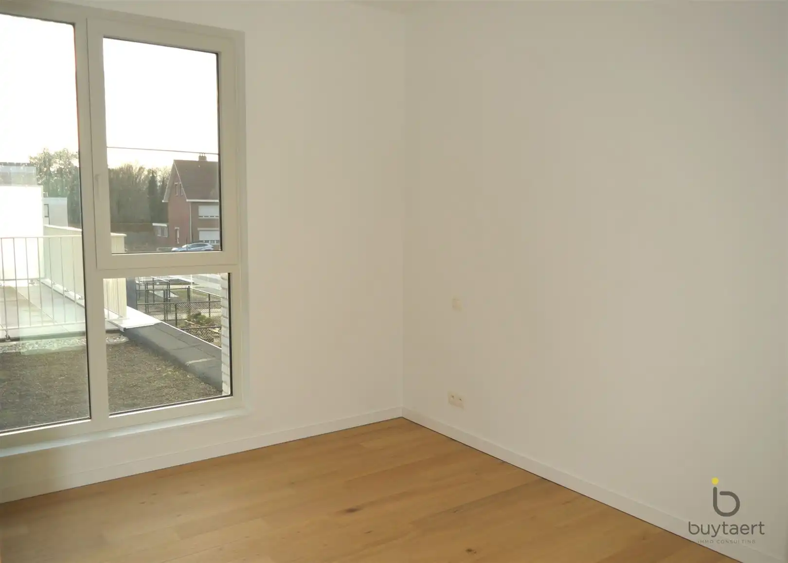 Nieuwbouw appartement met ruim terras en parking te Zoersel. foto 10