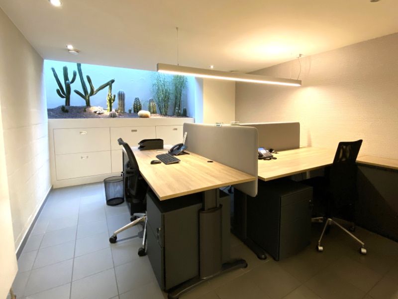 TOPLOCATIE kantoor/handelsgelijkvloers (+-231m²) + 4 autostnpl centrum Geel foto 13