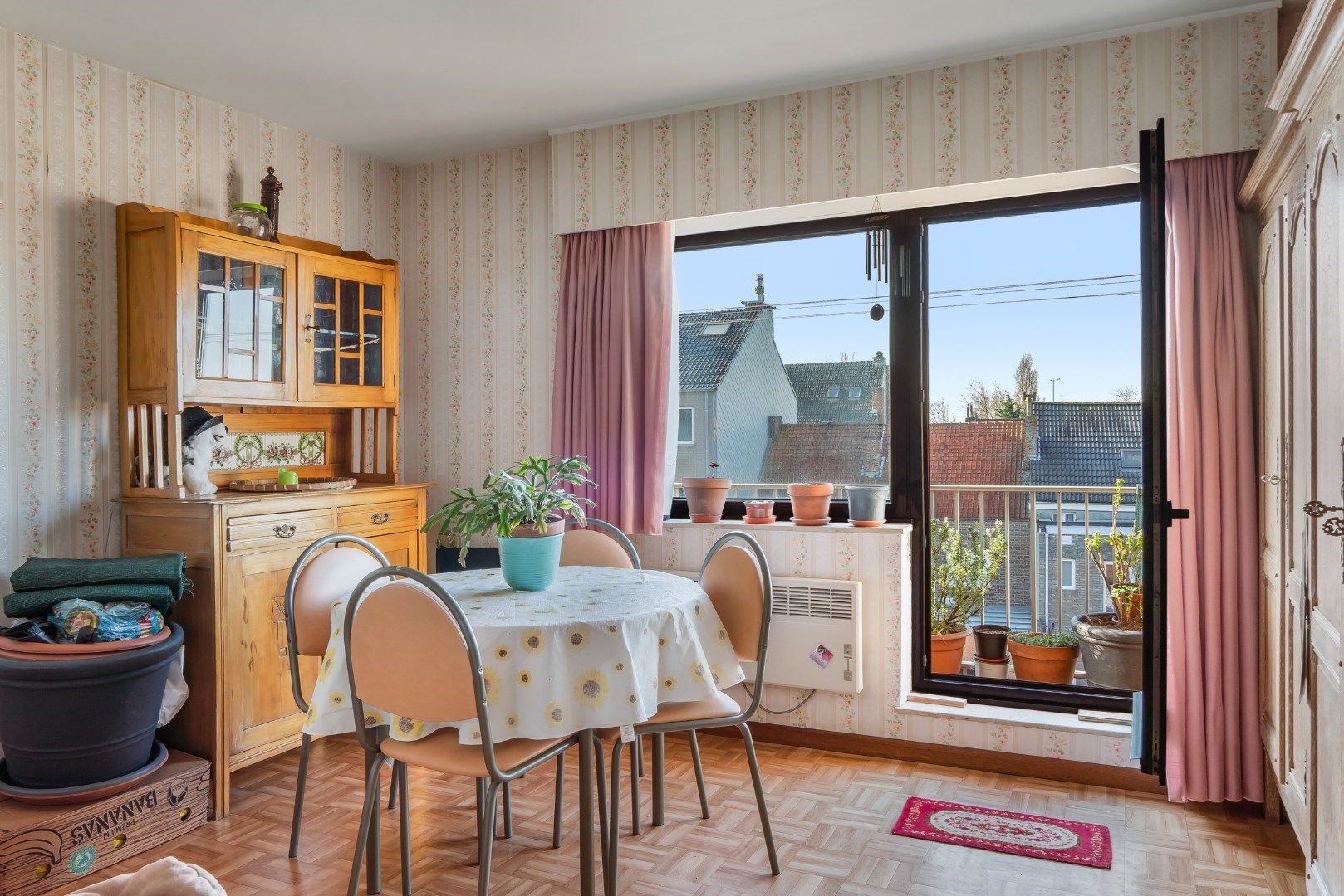 Verzorgd 2-slaapkamerappartement nabij de invalswegen! foto 8