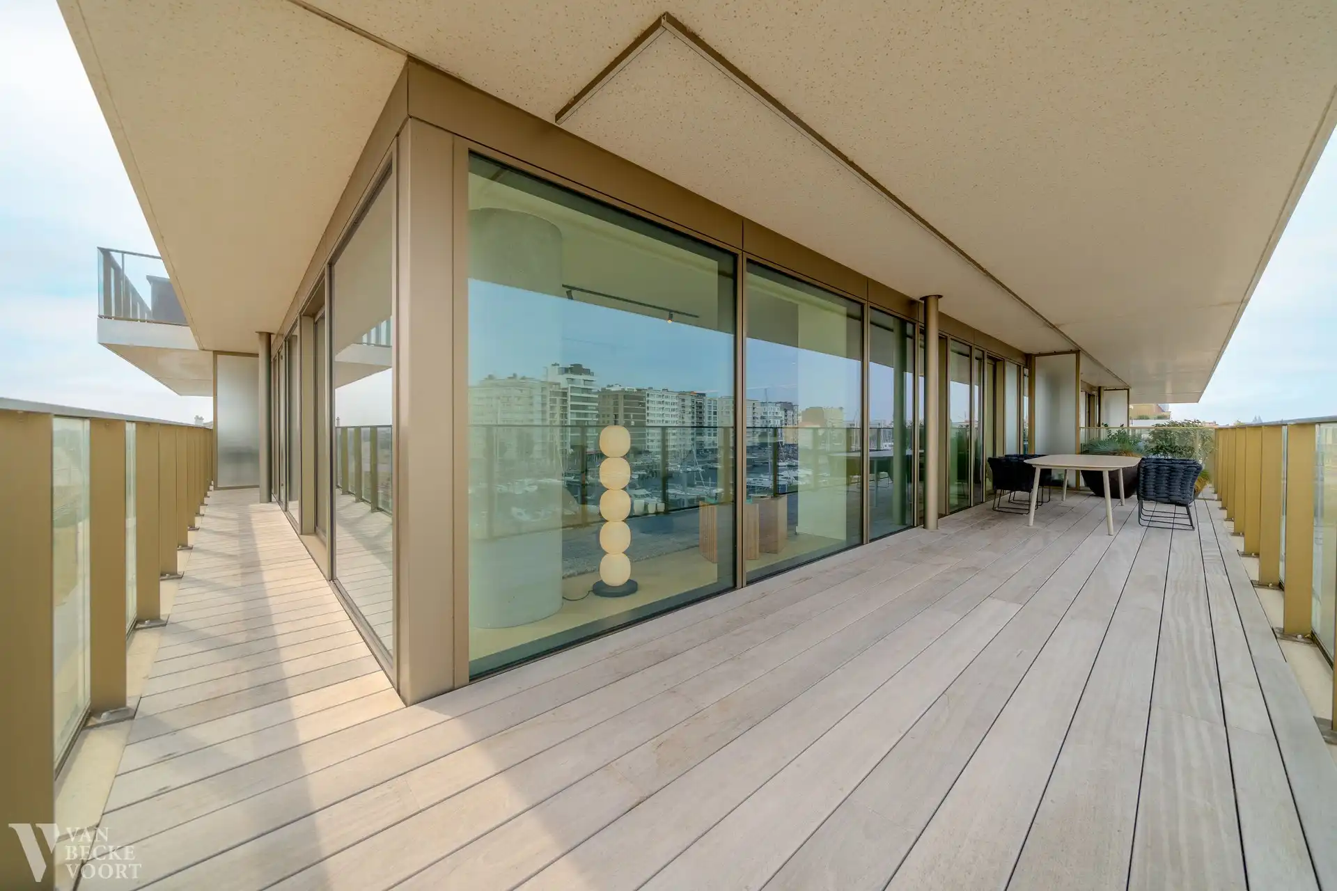 Tijdloze elegantie met zicht op oneindig - centrum Oostende foto 15