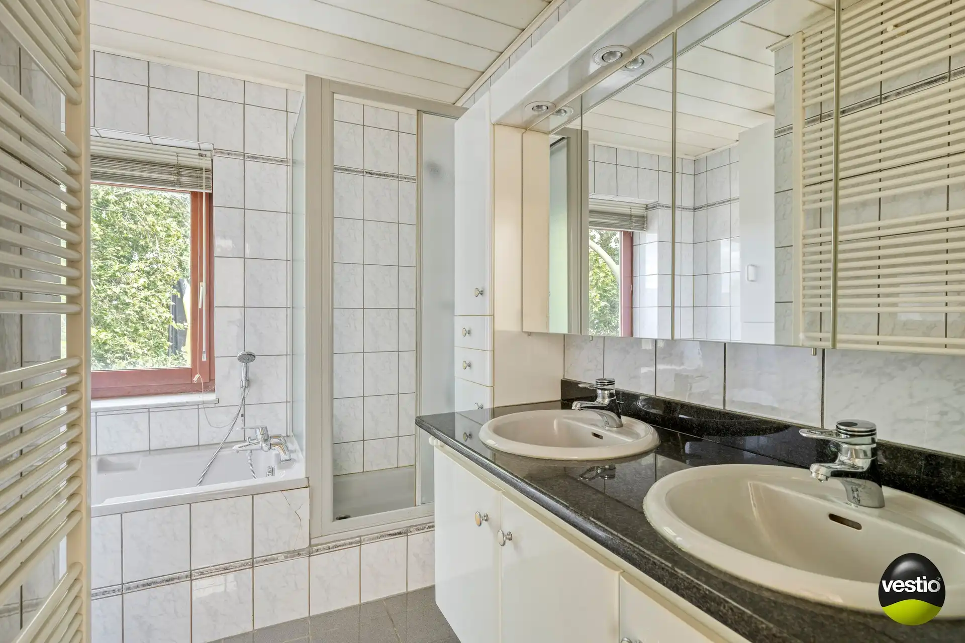 Karaktervolle herenwoning met stadstuin op toplocatie in hartje Hasselt foto 17