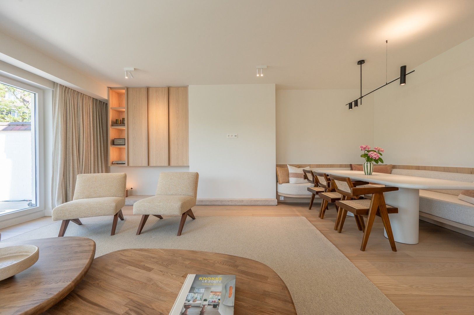 Prachtig tuinappartement met zuid gerichte tuin gelegen in het Zoute, op wandelafstand van de zee. foto 12