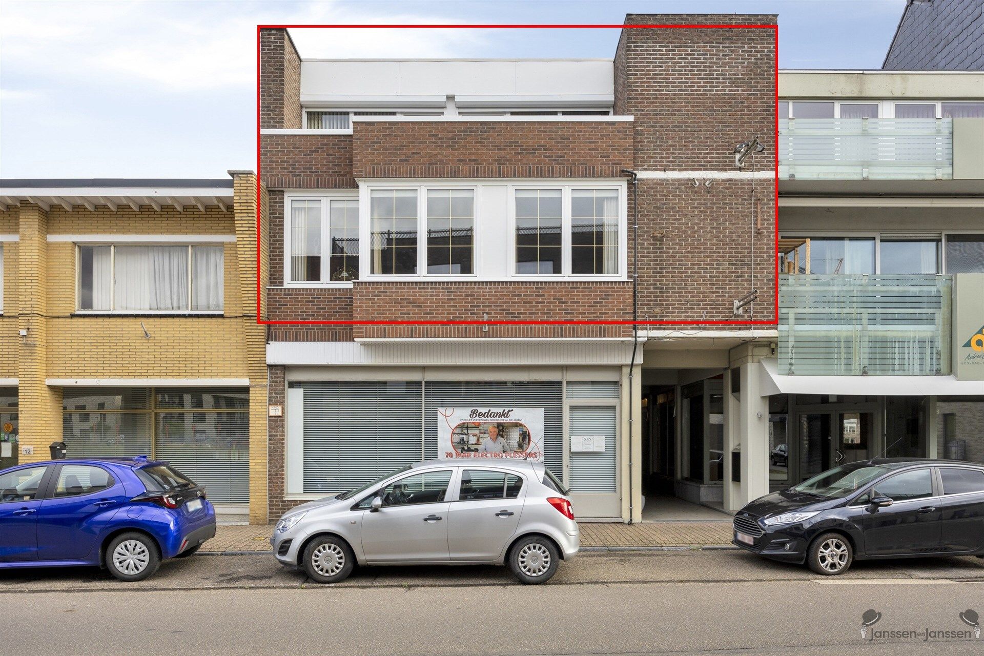 Schitteren gelegen appartement in centrum van Neeroeteren foto {{pictureIndex}}