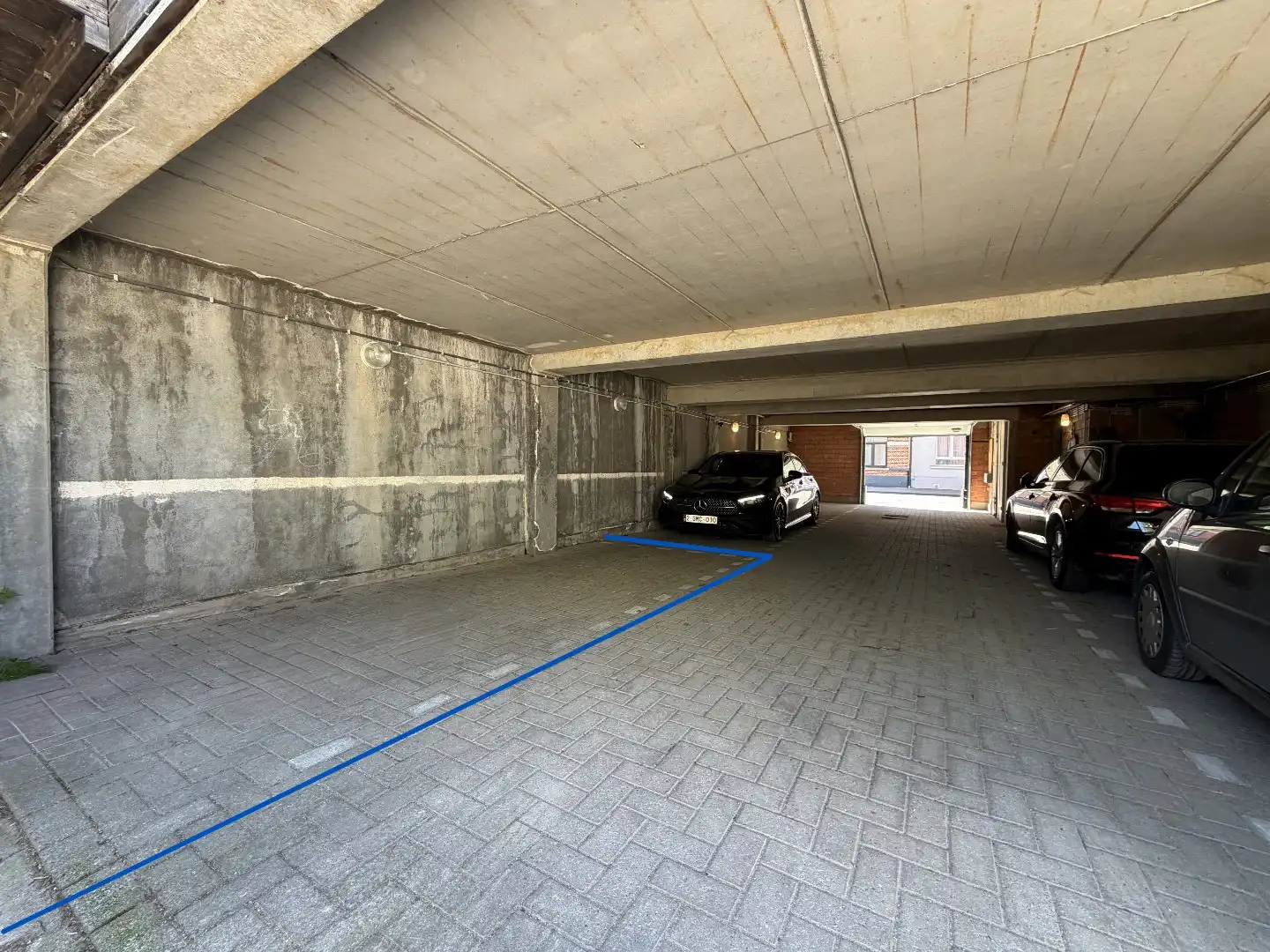 Instapklaar duplex appartement met 2 slpk. en 2 bdks. en mooi terras. foto 30