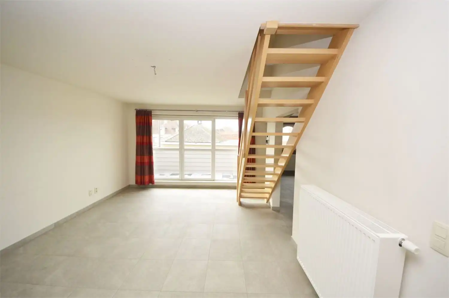 RUIM DUPLEX APP.MET TERRAS + VERPLICHT AAN TE KOPEN ONDERGRONDSE GARAGEBOX foto 7