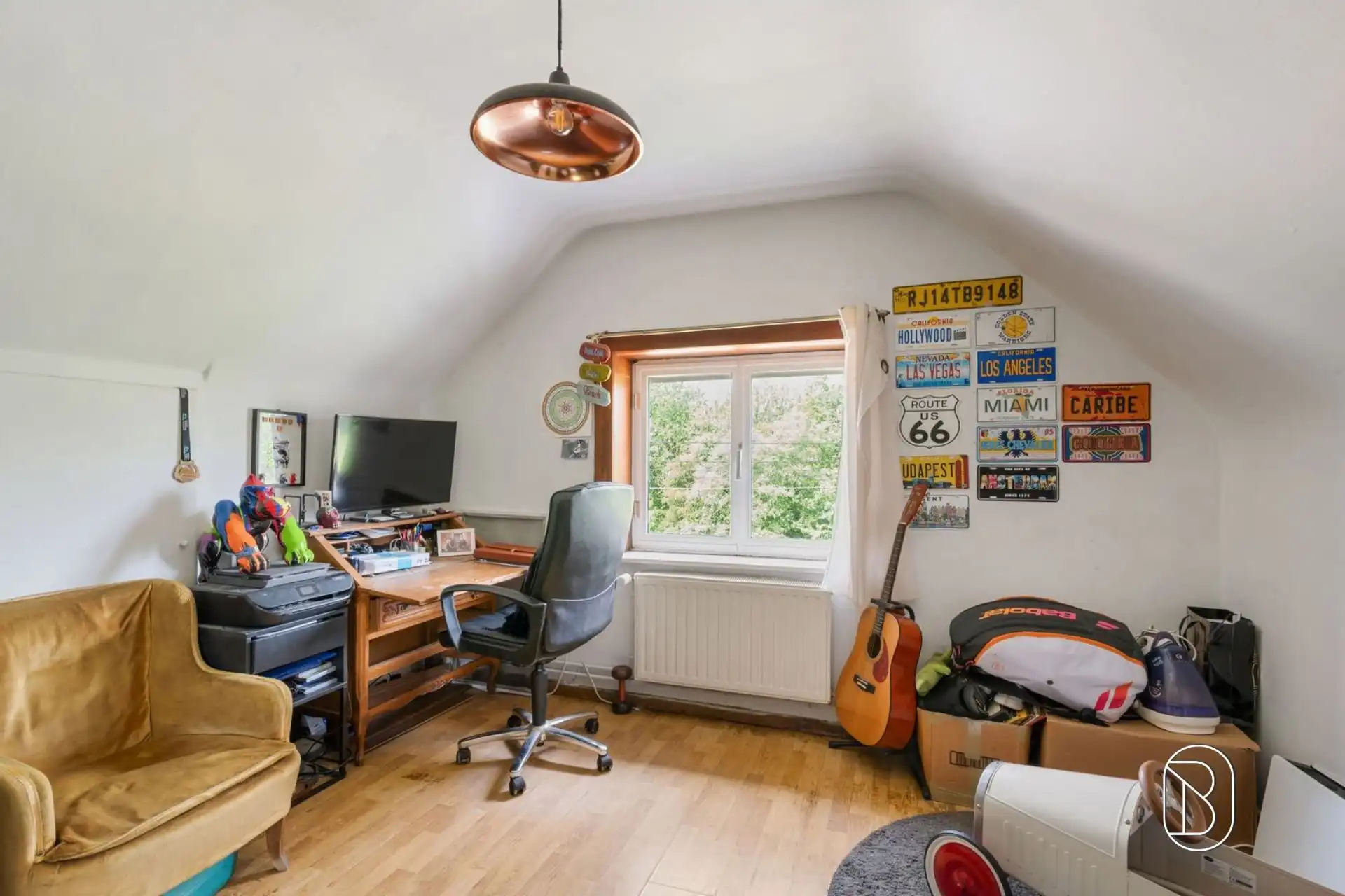 Bel-etagewoning met 3 slpk, garage en tuin in Vloesberg foto 21