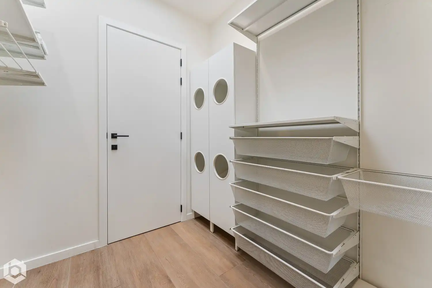 Gerenoveerd herenhuis met 4 slpkrs, 2 badkamers en stadstuin vlakbij Park Spoor Noord foto 6