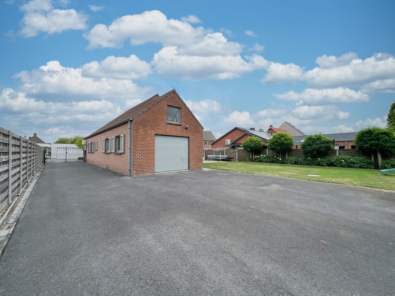 Unieke gezinswoning op 1300 m² + landelijk verzicht! foto 25