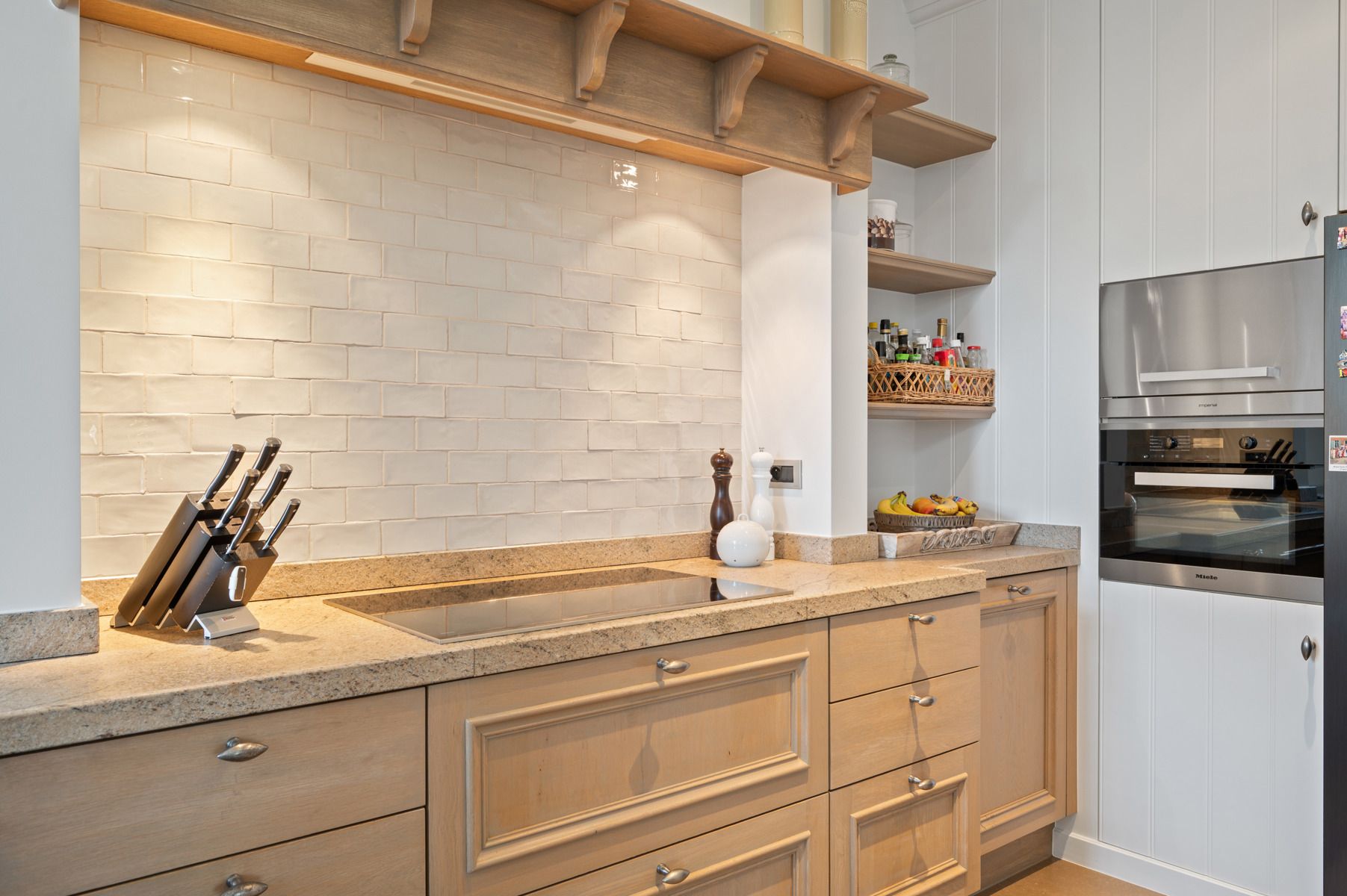 Prachtige villa in tijdloze architectuur te SCHRIEK foto 14