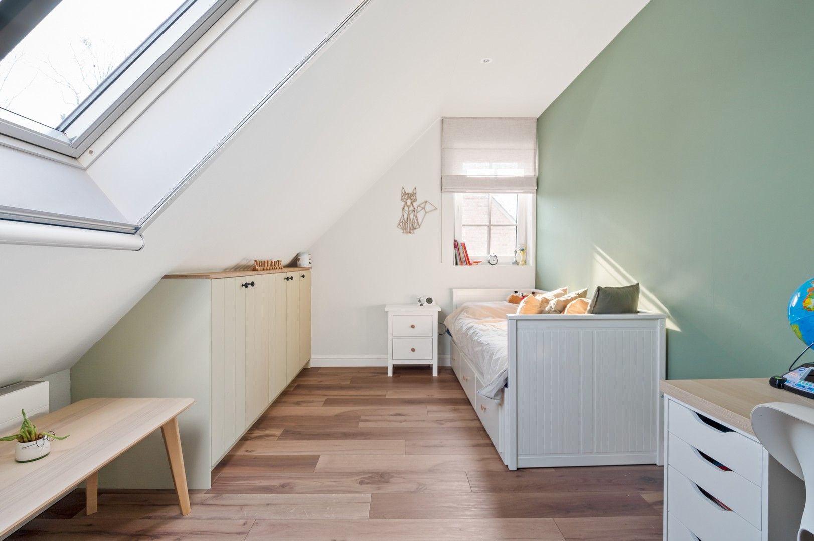 Vrijstaande jonge woning op een zonnig perceel van 1.001 m² foto 15