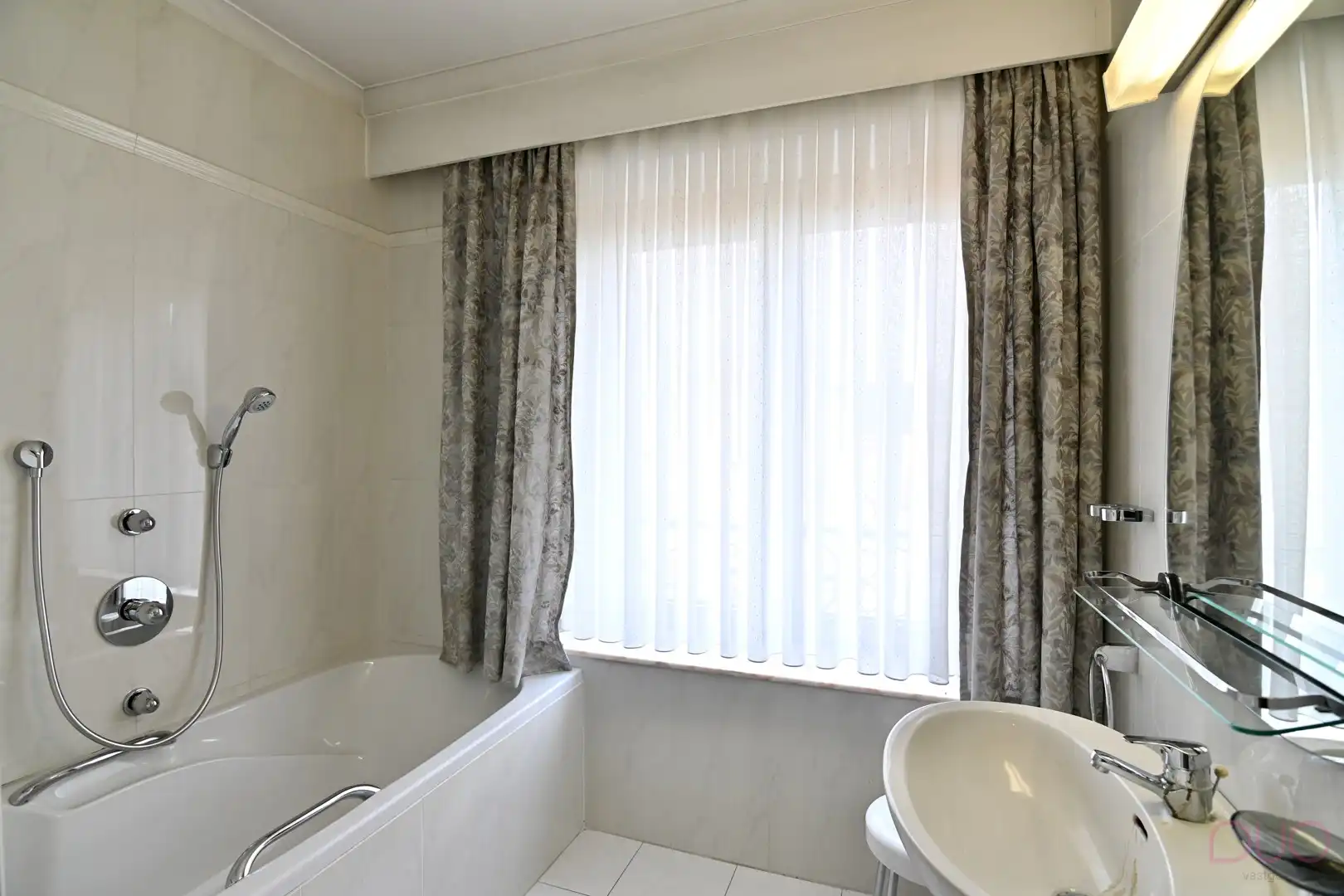 Kwalitatieve woning met multifunctionele loods in het centrum van Heers – ideaal voor zelfstandigen foto 23