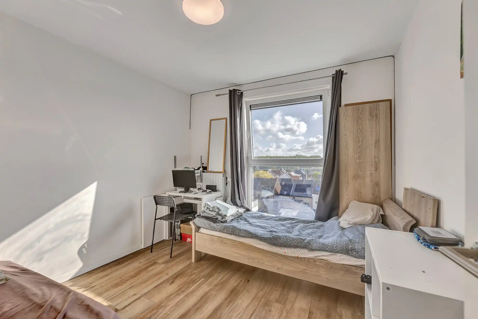 Recent dakappartement met 3 slaapkamers foto 8