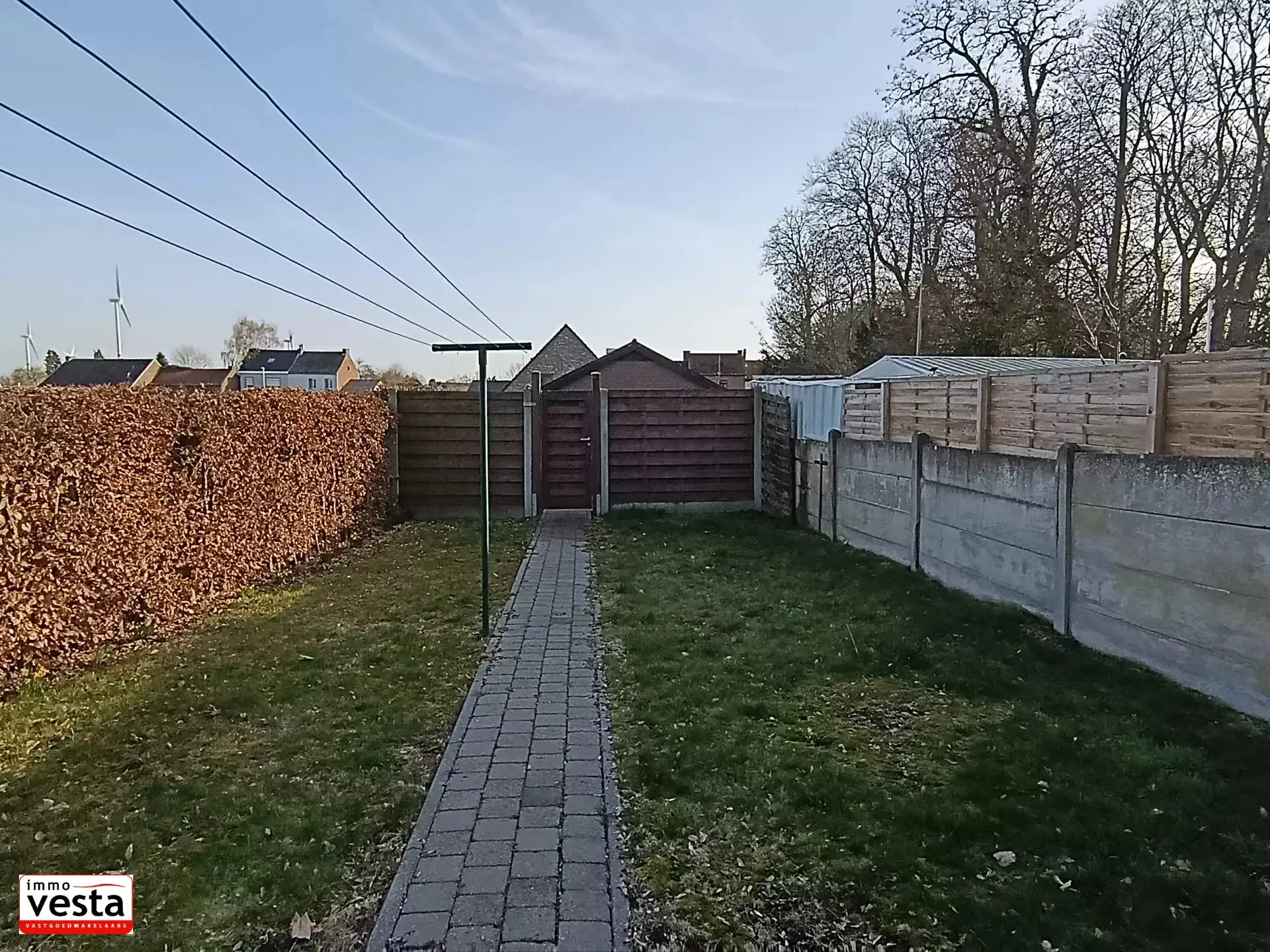 Ruime gezinswoning met 3 slaapkamers, garage en tuin  in Gingelom foto 18