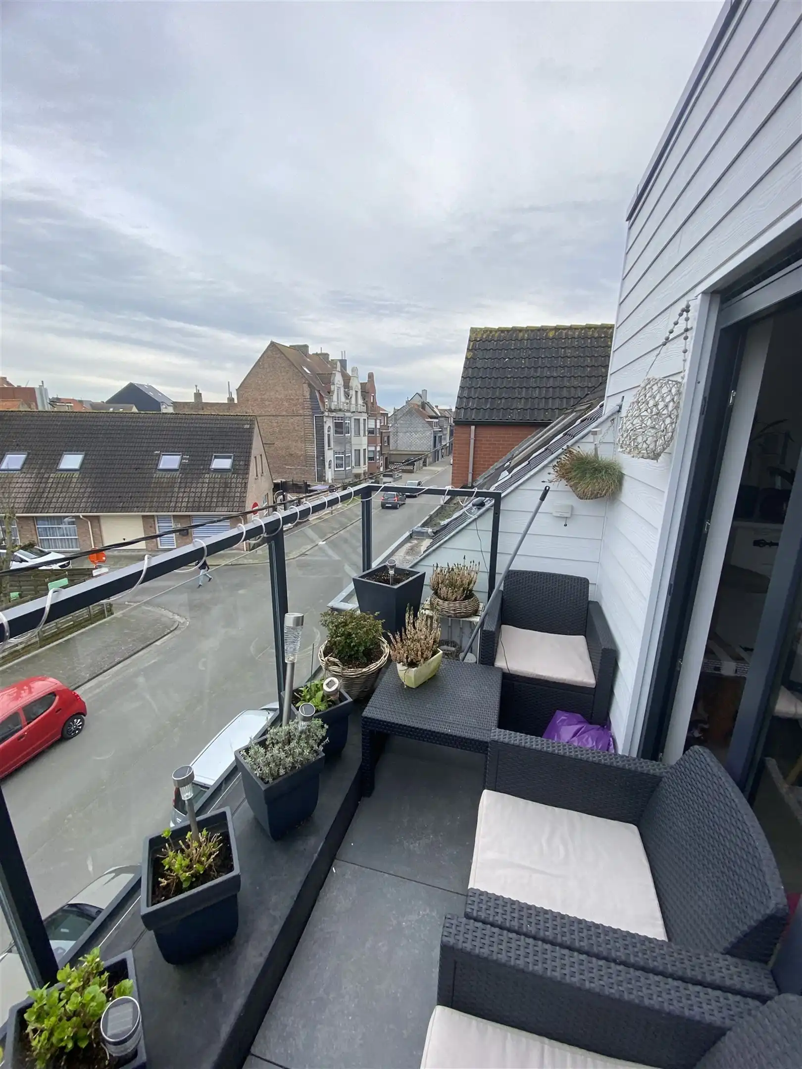 Ongemeubeld appartement met 1 slaapkamer foto 5