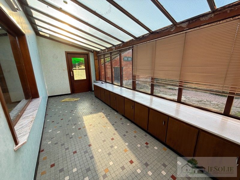 Woning op breed perceel - achterliggend natuurgebied - stal foto 13