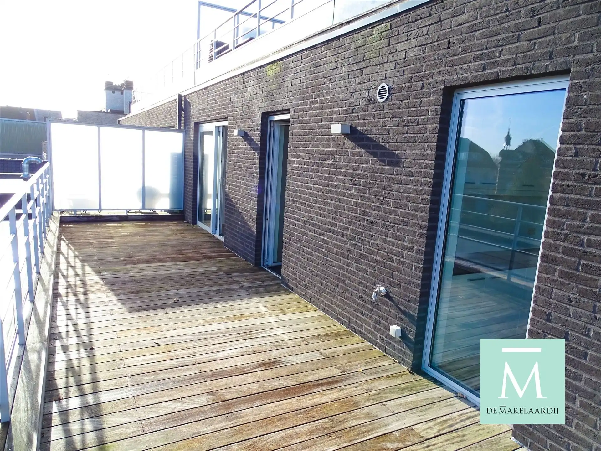 
Energiezuinig 2-slaapkamerappartement met terras en carport in het centrum van Onze-Lieve-Vrouw-Waver! foto 4