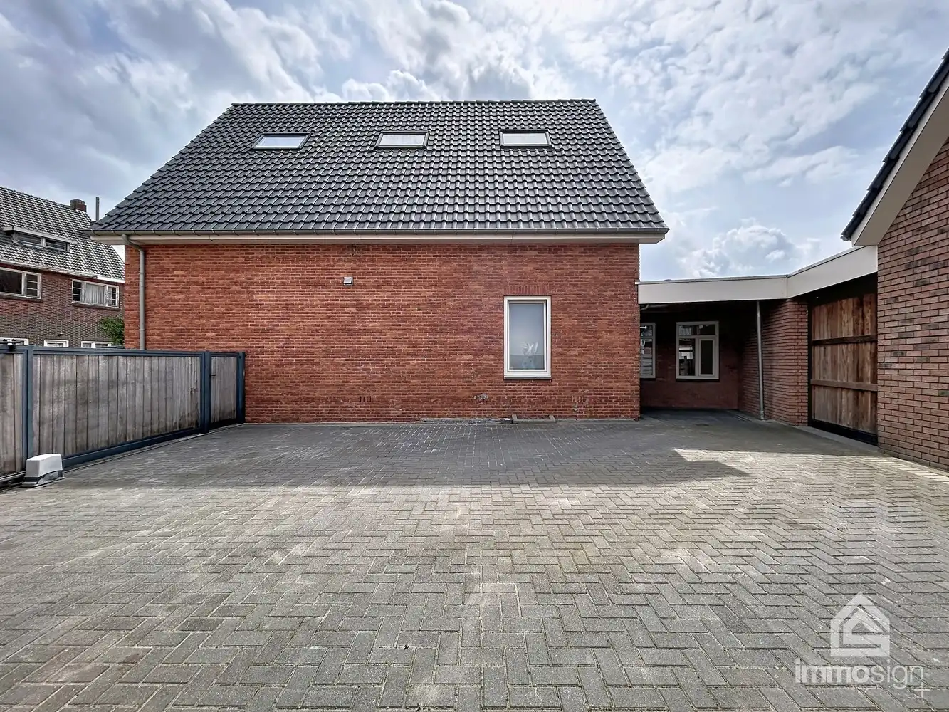 Zeer ruime woning met werkplaats in Hamont-Achel! foto 51