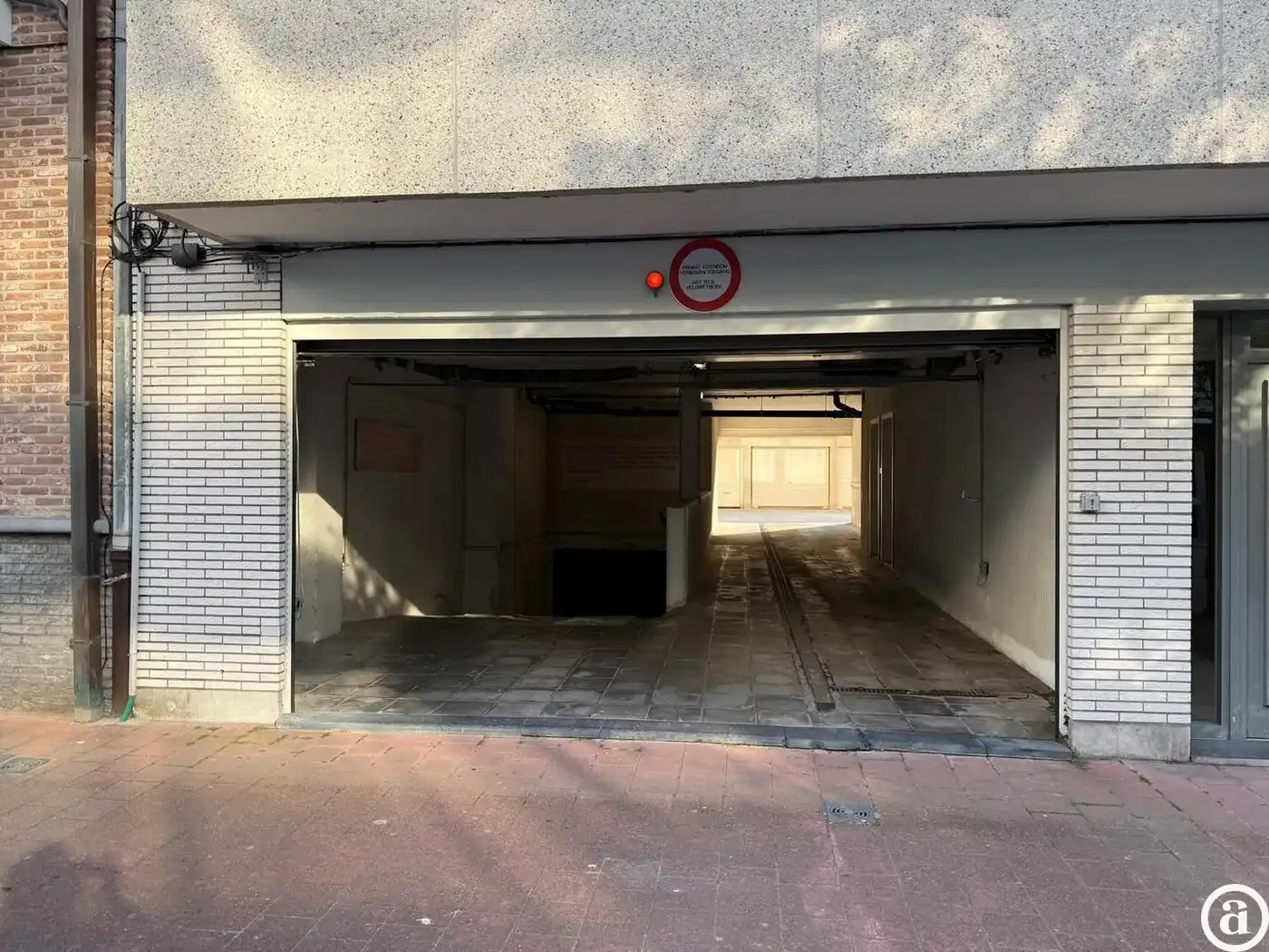 Garagebox op gelijkvloers in de Duinviooltjesstraat. foto 2