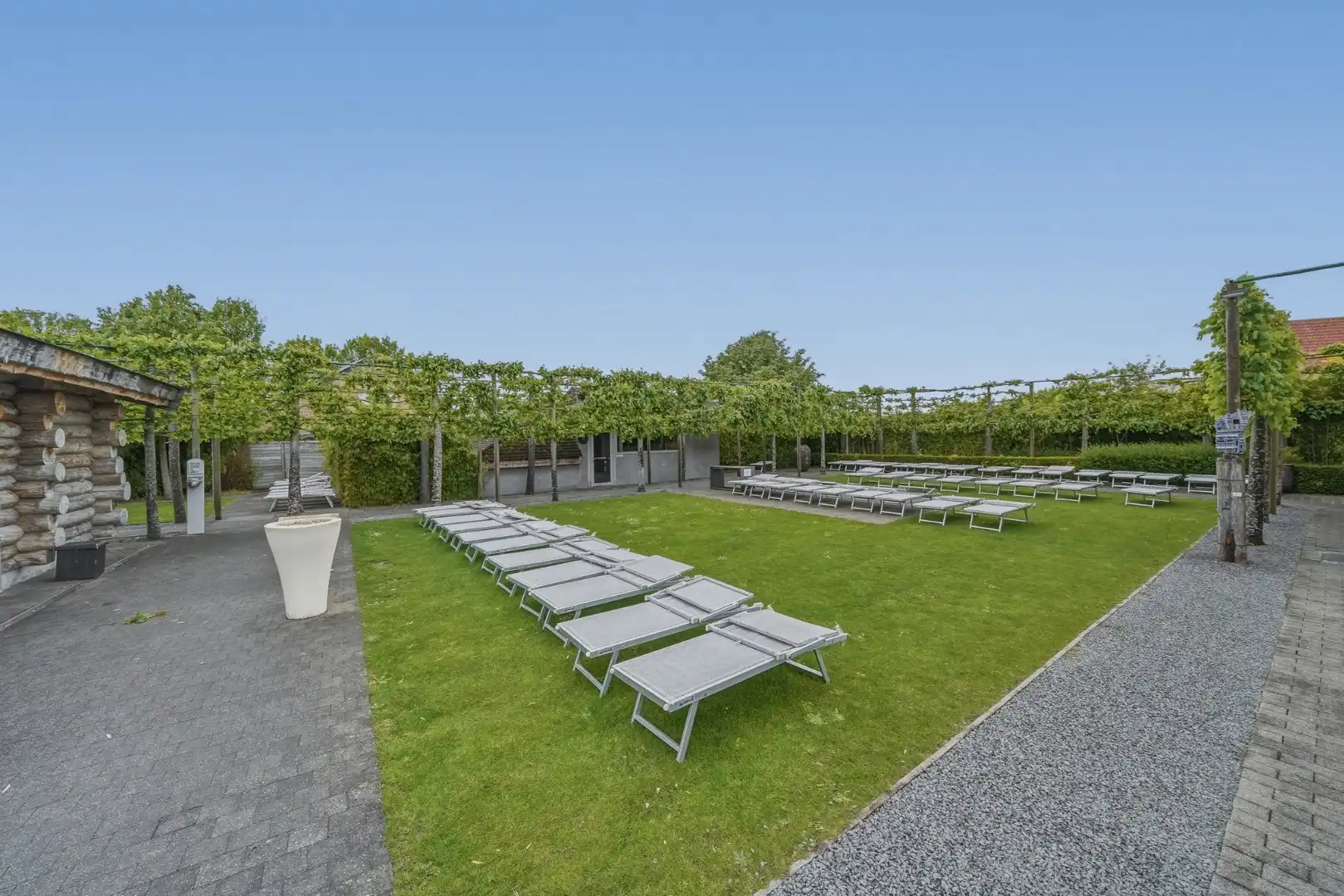 Uitzonderlijk bedrijfsgebouw met 1.210 m² en eindeloze mogelijkheden foto 6